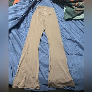 Brown yoga pants stretchy & compression